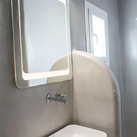 Glamorous 2br In Ornos With Amazing Sea View! 别墅 *