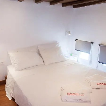 Villa Glamorous 2br In Ornos With Amazing Sea View!