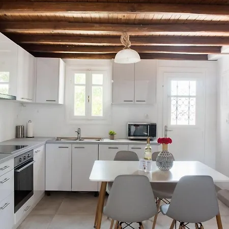 Βίλα Glamorous 2br In Ornos With Amazing Sea View! *