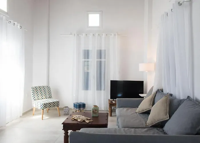 Glamorous 2br In Ornos With Amazing Sea View!