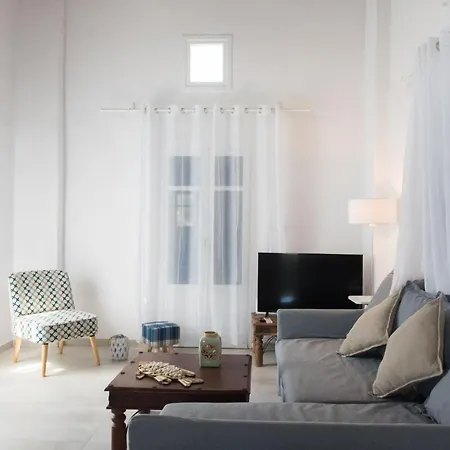 Glamorous 2br In Ornos With Amazing Sea View!